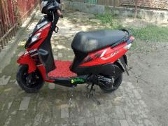 Suzuki Lets (Scooter)